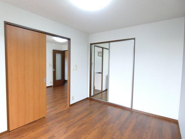 袋井市上山梨アパート 室内