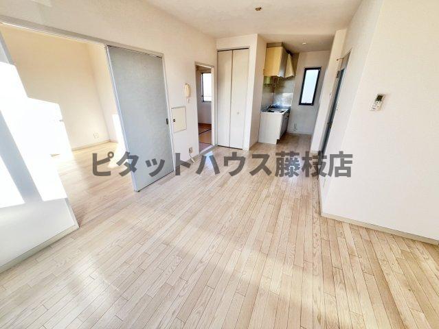 焼津市道原アパート リビング