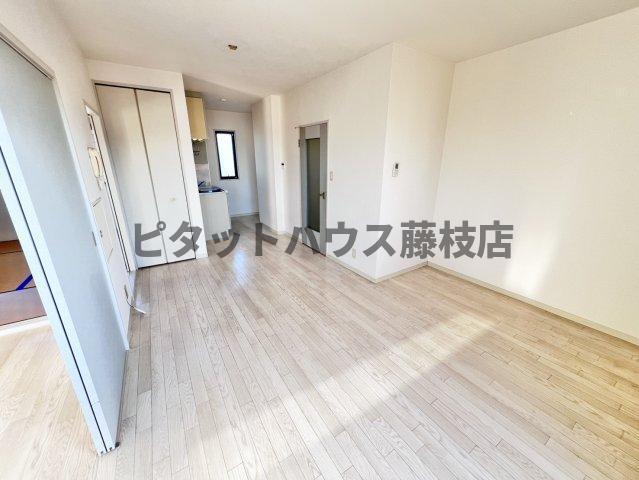 焼津市道原アパート リビング