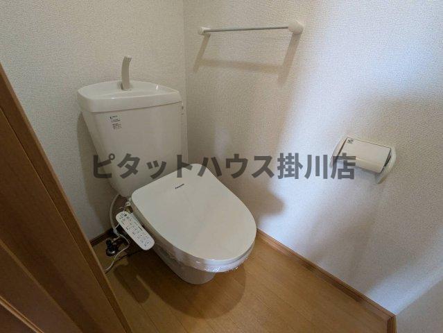菊川市赤土アパート トイレ