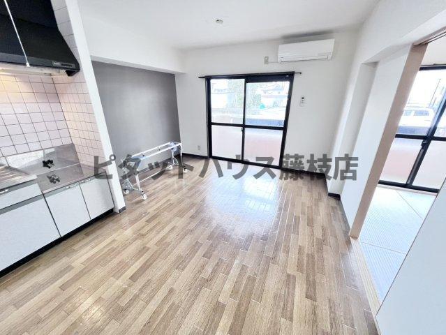 島田市岸町マンション リビング