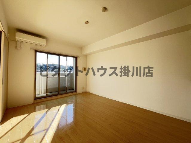 袋井市愛野マンション リビング