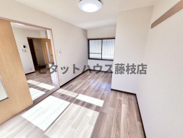 焼津市利右衛門アパート リビング