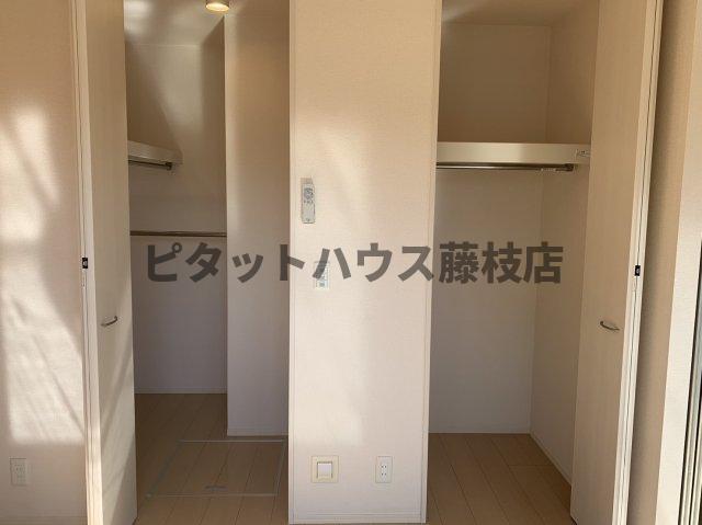 焼津市焼津アパート 収納