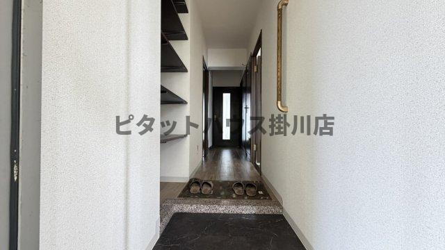 掛川市二瀬川マンション 玄関