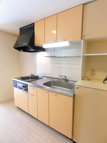 掛川市高御所マンション キッチン
