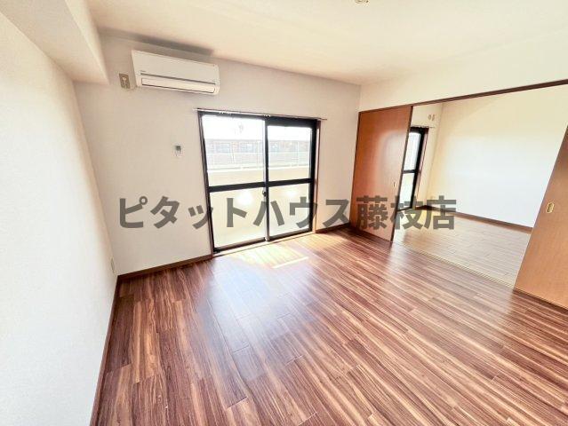 焼津市焼津マンション リビング