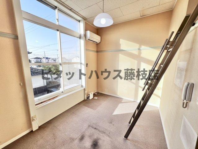 焼津市石津中町アパート リビング