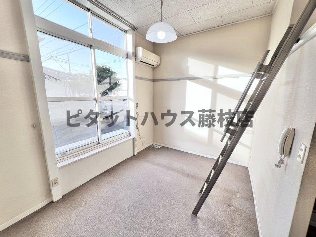 焼津市石津中町アパート リビング