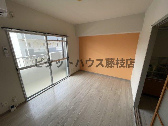 焼津市西小川マンション リビング