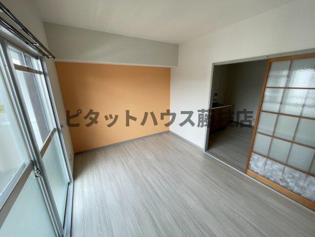 焼津市西小川マンション リビング