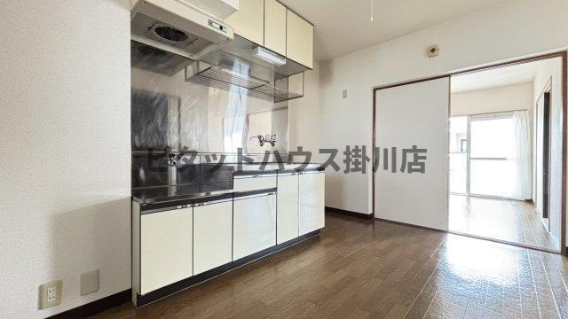 掛川市下俣南マンション リビング