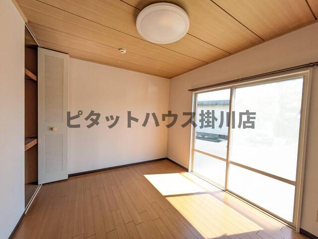 菊川市嶺田アパート リビング