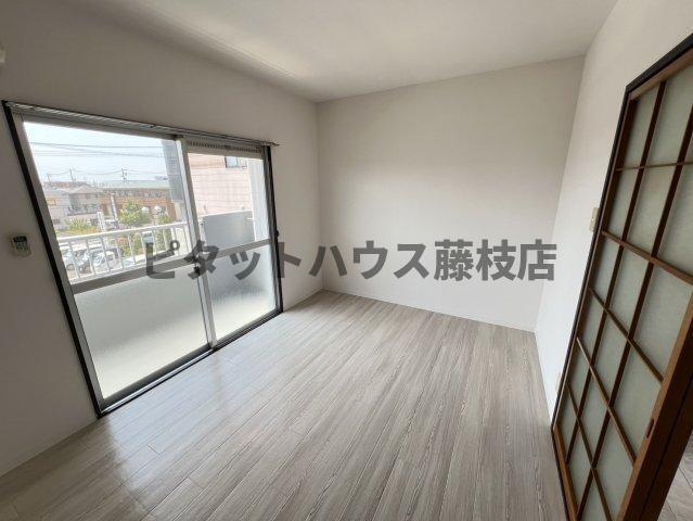 焼津市三ケ名マンション リビング