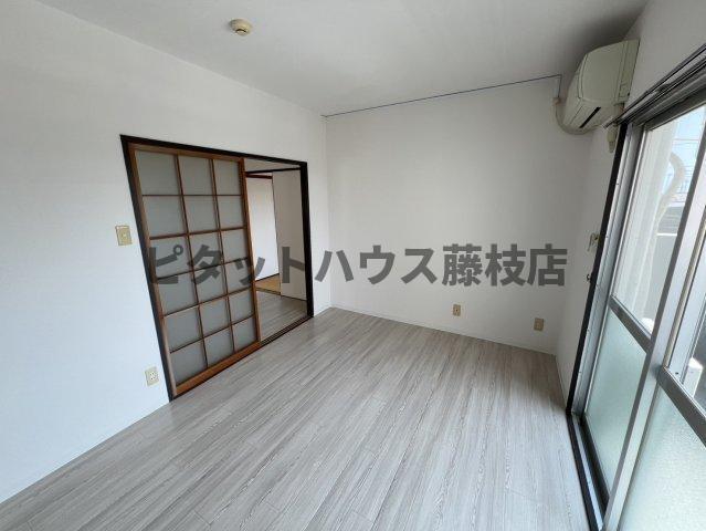 焼津市三ケ名マンション リビング