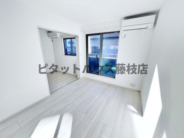 焼津市石津中町テラスハウス リビング