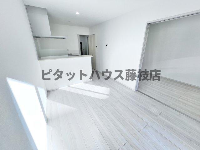 焼津市石津中町テラスハウス リビング