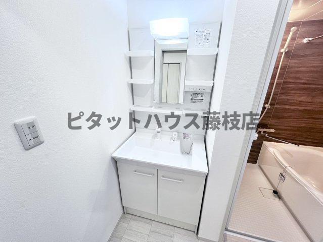 焼津市石津中町テラスハウス 洗面