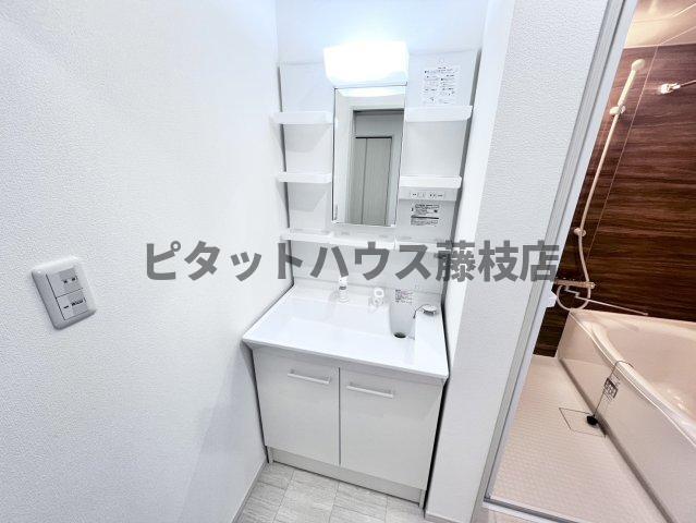 焼津市石津中町テラスハウス 洗面