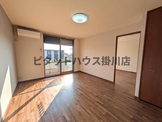 御前崎市合戸アパート リビング
