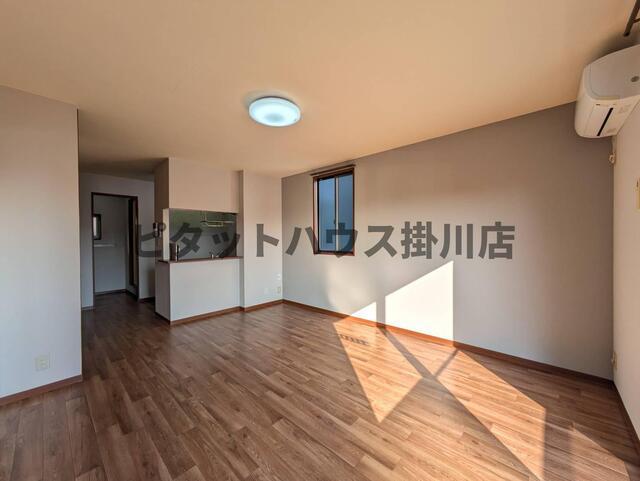御前崎市合戸アパート リビング
