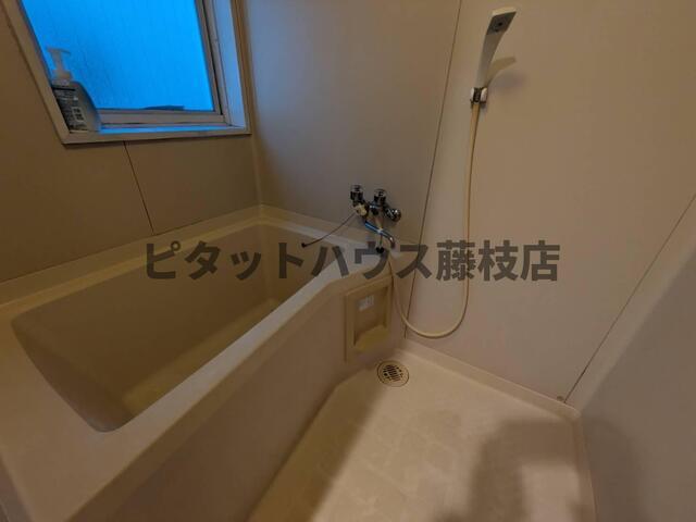 焼津市田尻アパート バス／シャワー