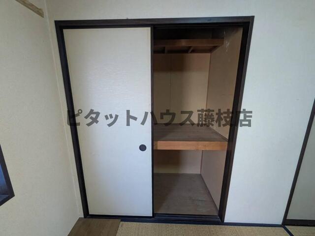 焼津市田尻アパート 収納