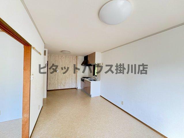 袋井市豊沢アパート リビング