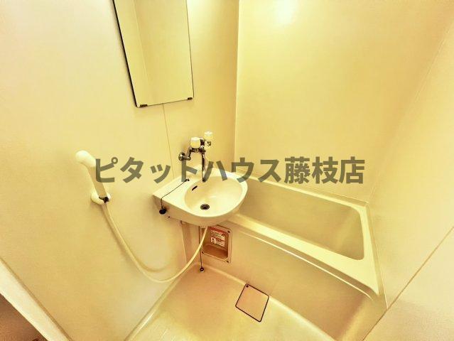 焼津市石津中町アパート バス／シャワー