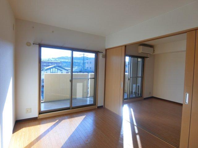 袋井市愛野南マンション リビング