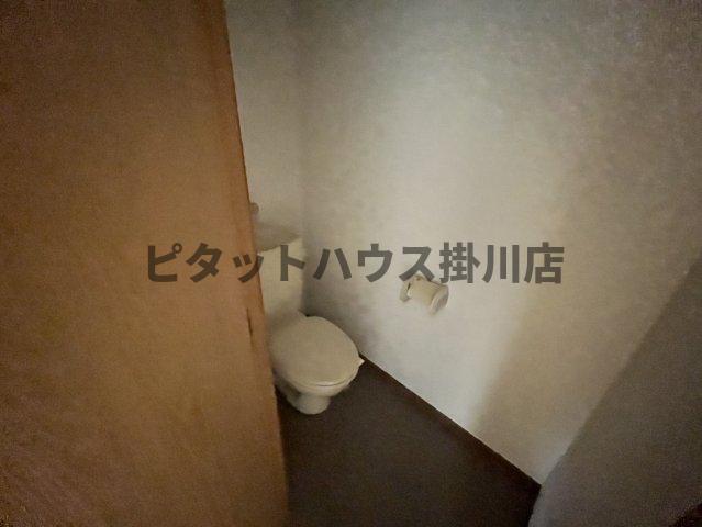 袋井市諸井アパート トイレ