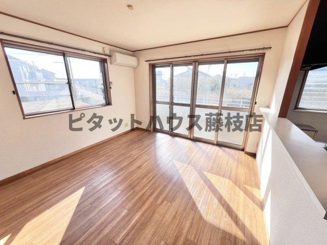 焼津市小土アパート リビング