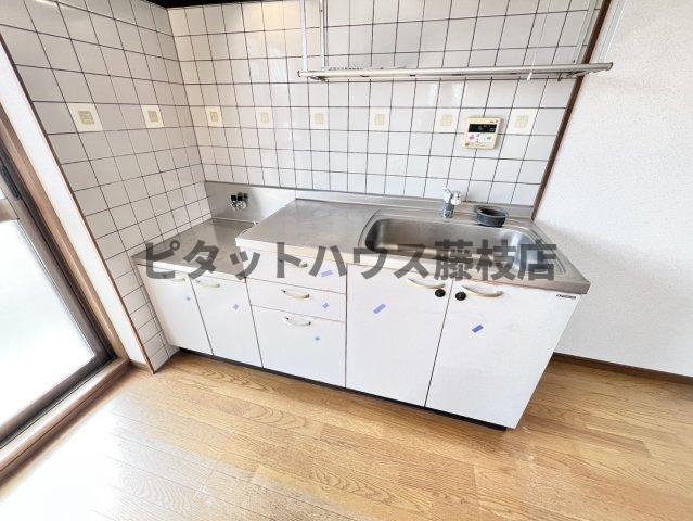 焼津市五ケ堀之内マンション キッチン