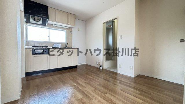 掛川市上西郷アパート リビング