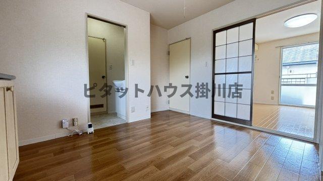 掛川市上西郷アパート リビング