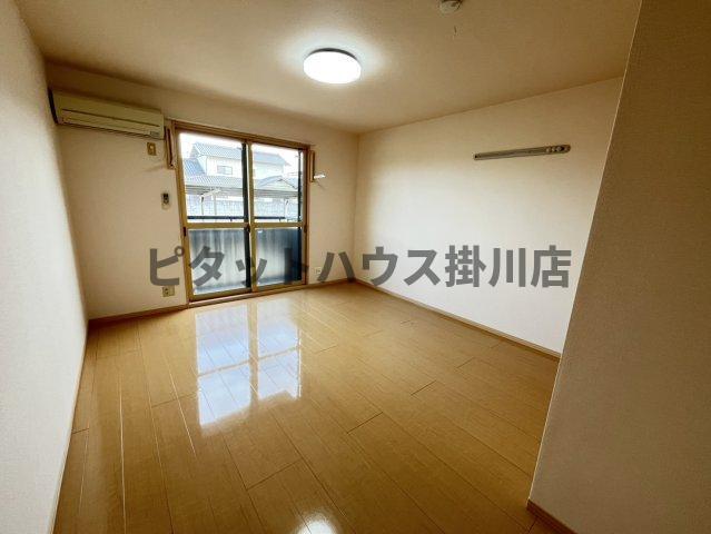 菊川市下平川アパート リビング