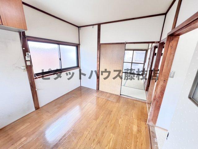 焼津市石脇上一戸建 リビング