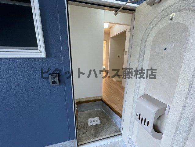 焼津市三和アパート 玄関