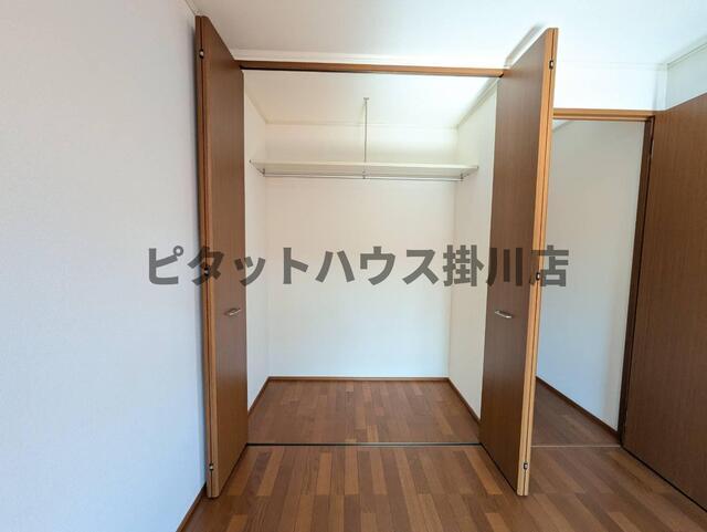 御前崎市池新田アパート 収納