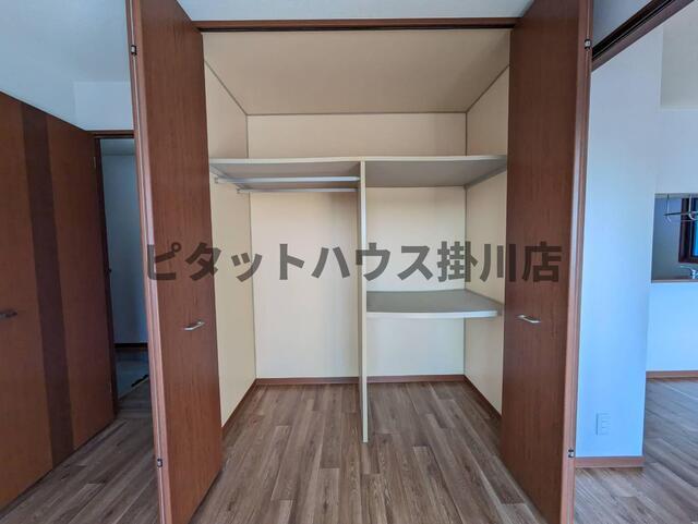 御前崎市合戸アパート 収納