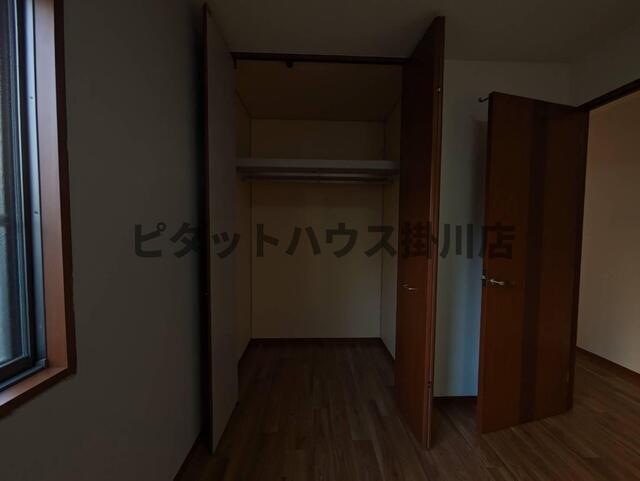 御前崎市合戸アパート 収納