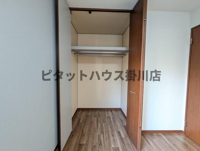 御前崎市合戸アパート 収納