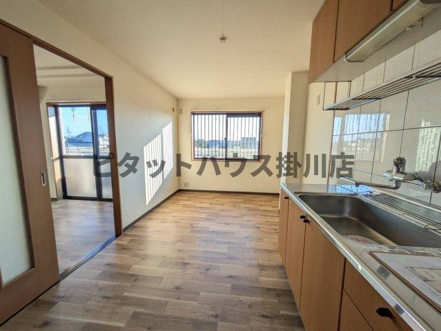 御前崎市池新田アパート リビング