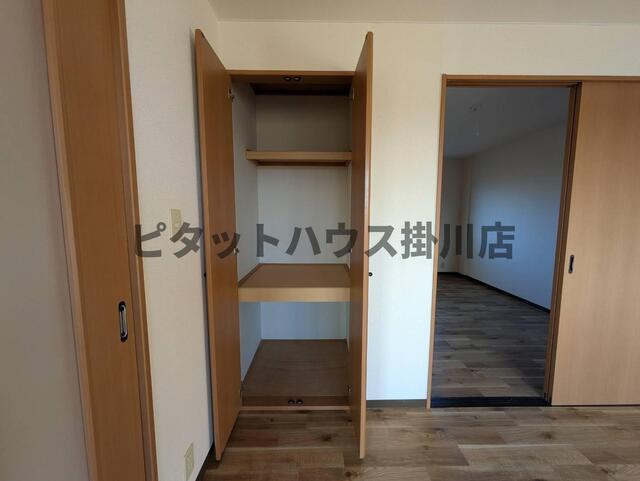 御前崎市池新田アパート 収納