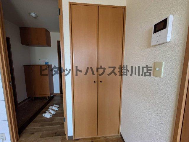 御前崎市池新田アパート 収納