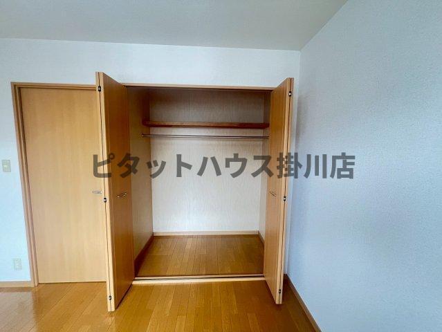 袋井市愛野南アパート 収納