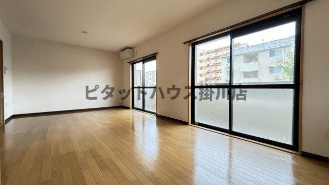 袋井市愛野東マンション リビング