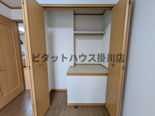 御前崎市池新田アパート 収納