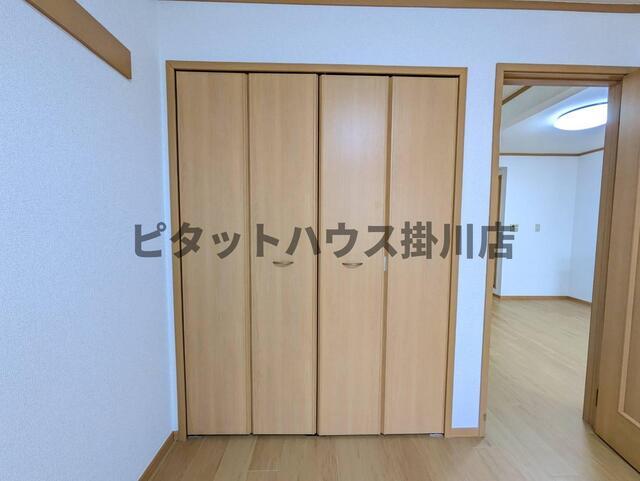 御前崎市池新田アパート 収納