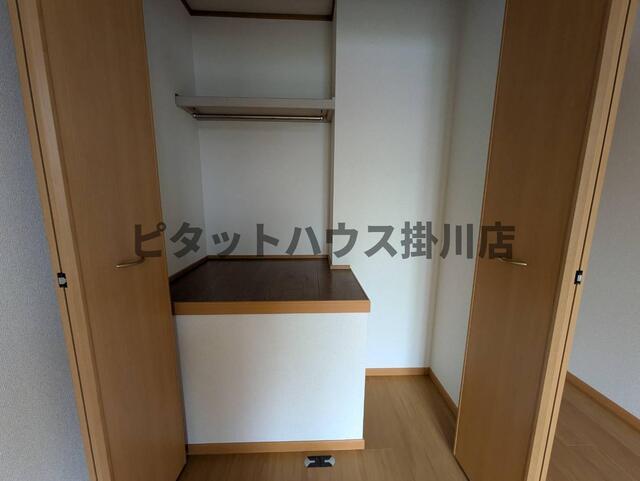御前崎市池新田アパート 収納